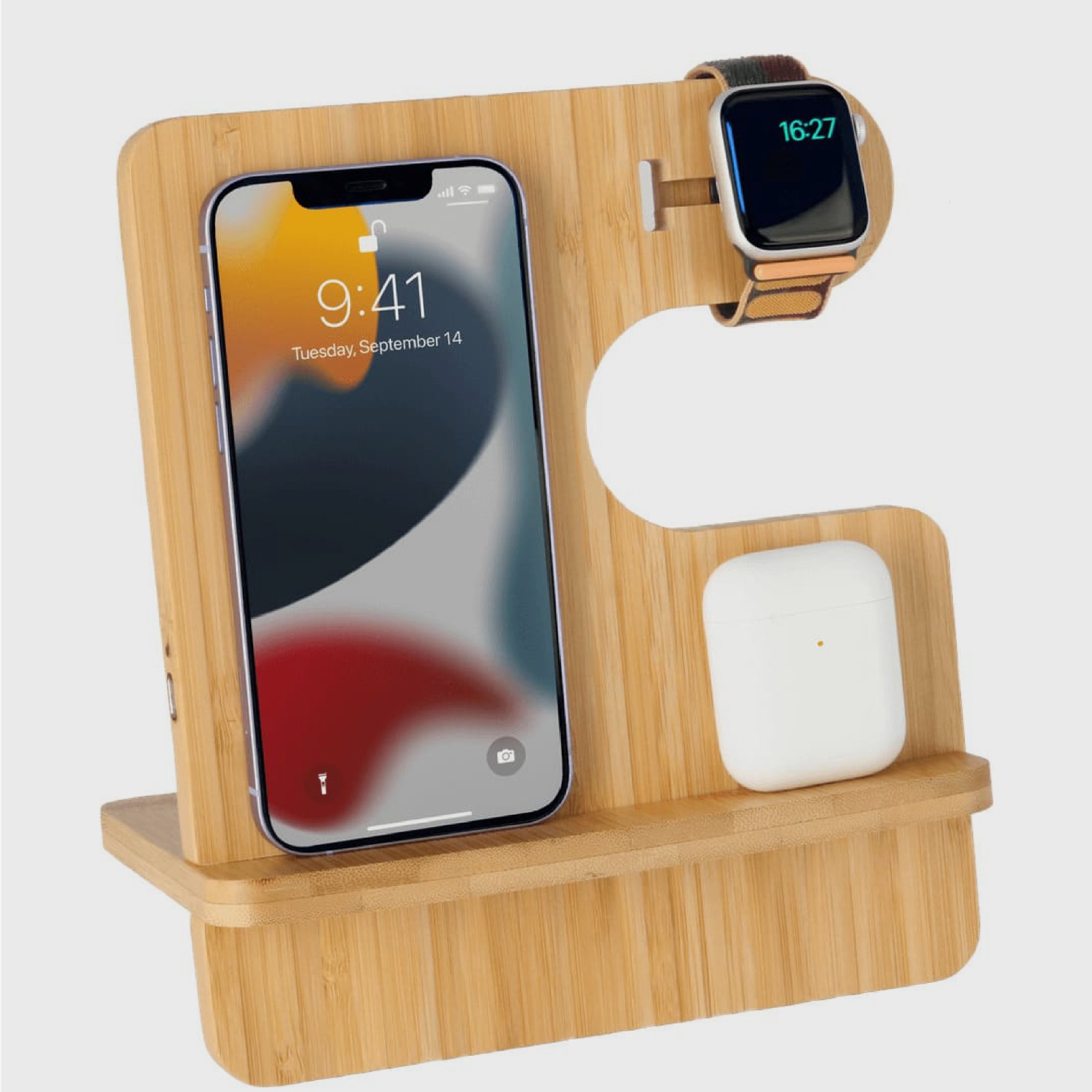 Eco-Neutral 3-in-1 Bamboo Simultaneous Charging Station - 10W - Printsouq